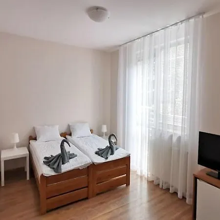 Comfortable For 16 People