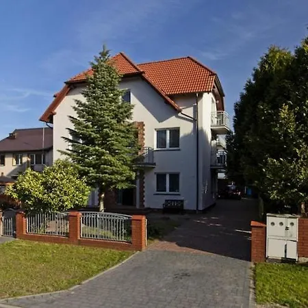 Comfortable For 16 People Holiday home *